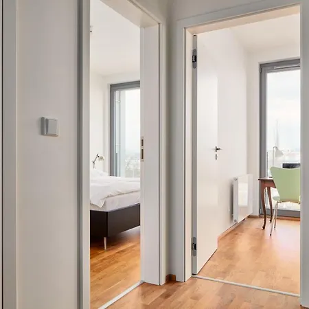 Days - Spacious With Balcony By The Vltava River In Karlin *