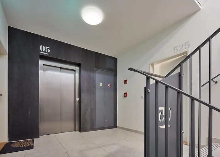 דירה Days - Spacious With Balcony By The Vltava River In Karlin *